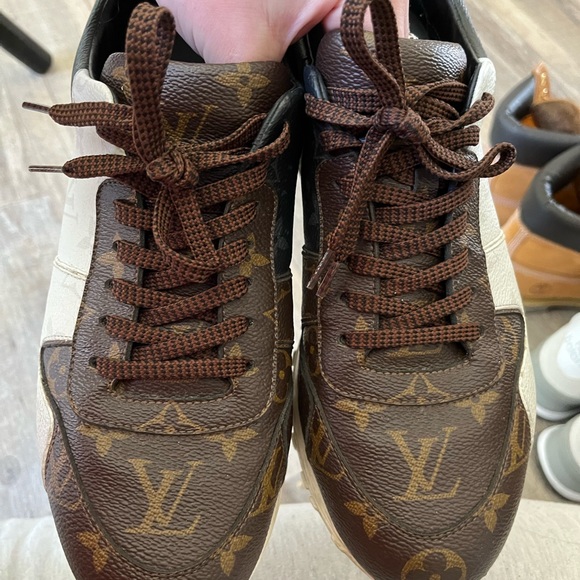Men’s Louis Vuitton Run- Away Sneaker - Picture 3 of 7